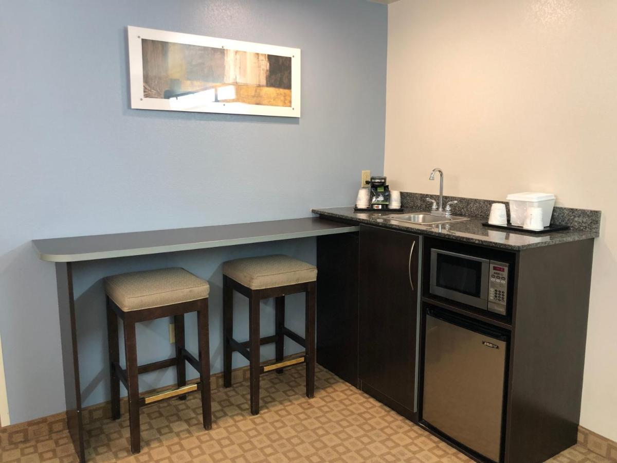 Microtel Inn & Suites By Wyndham Klamath Falls Exterior foto