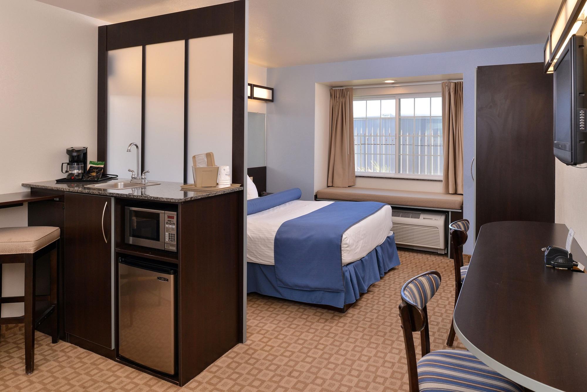 Microtel Inn & Suites By Wyndham Klamath Falls Exterior foto