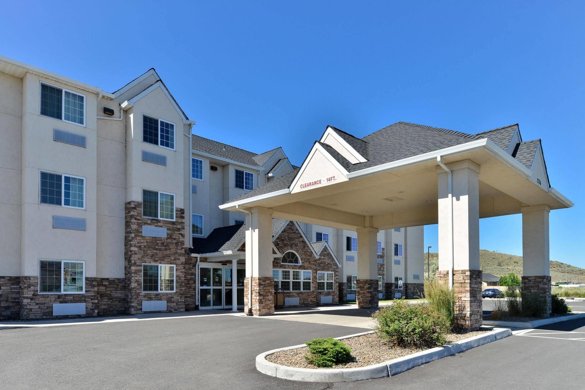 Microtel Inn & Suites By Wyndham Klamath Falls Exterior foto